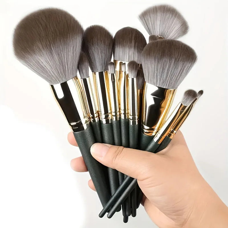 14-Piece Luxury Makeup Brush Set – Soft Full Face & Eye Brushes for Pro Makeup