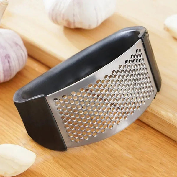 Stainless Steel Garlic Press Crusher – Manual Garlic Mincer & Chopper Tool - Live Easy