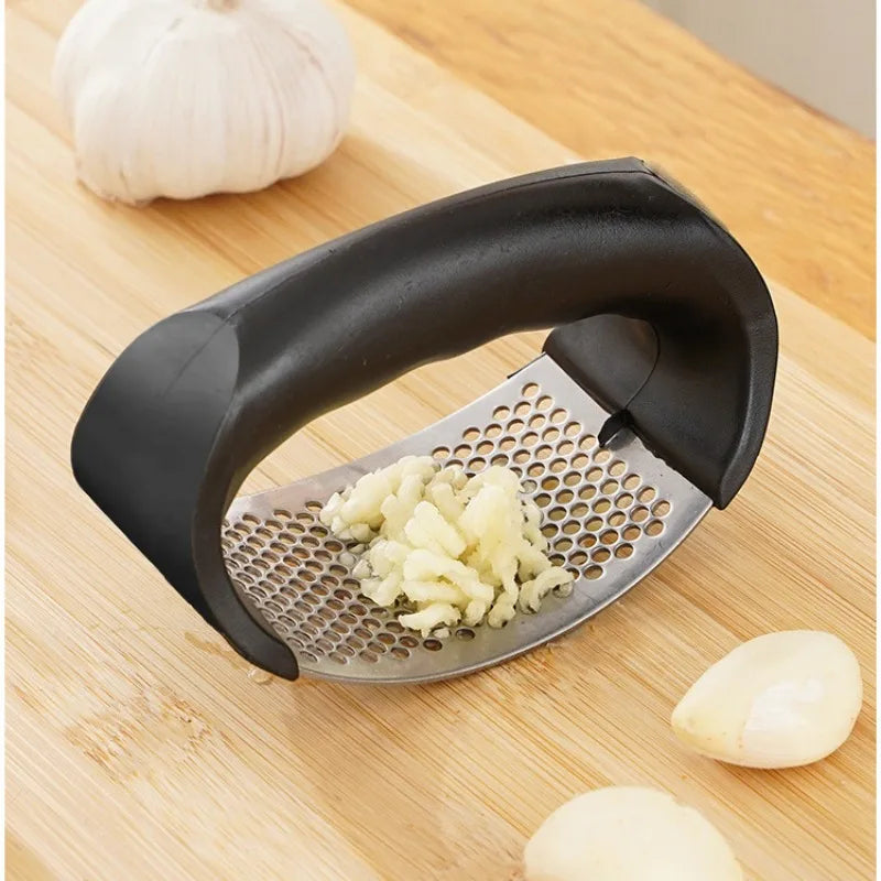 Stainless Steel Garlic Press Crusher – Manual Garlic Mincer & Chopper Tool - Live Easy